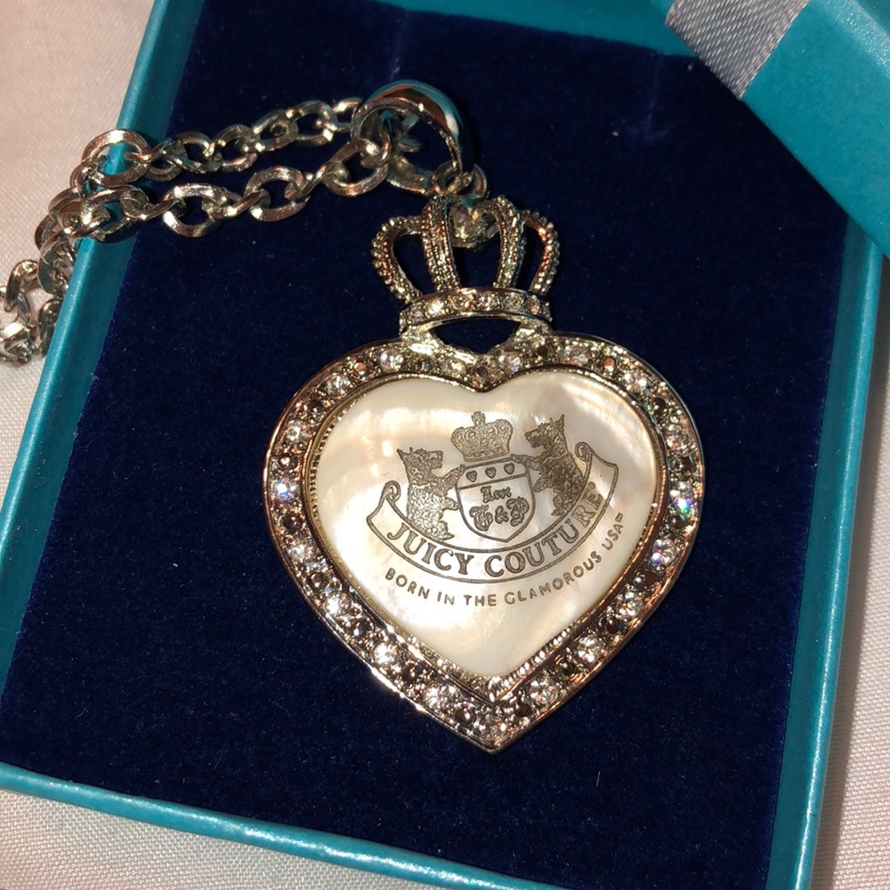 💟 Juicy Couture Necklace White and Silver